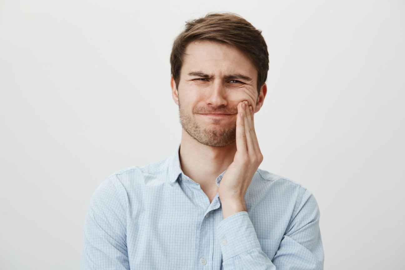 What is a dental abscess?